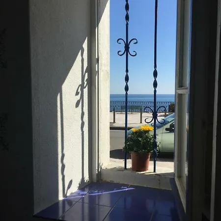 Vakantiehuis Casa Azzurro Mare Giardini-Naxos